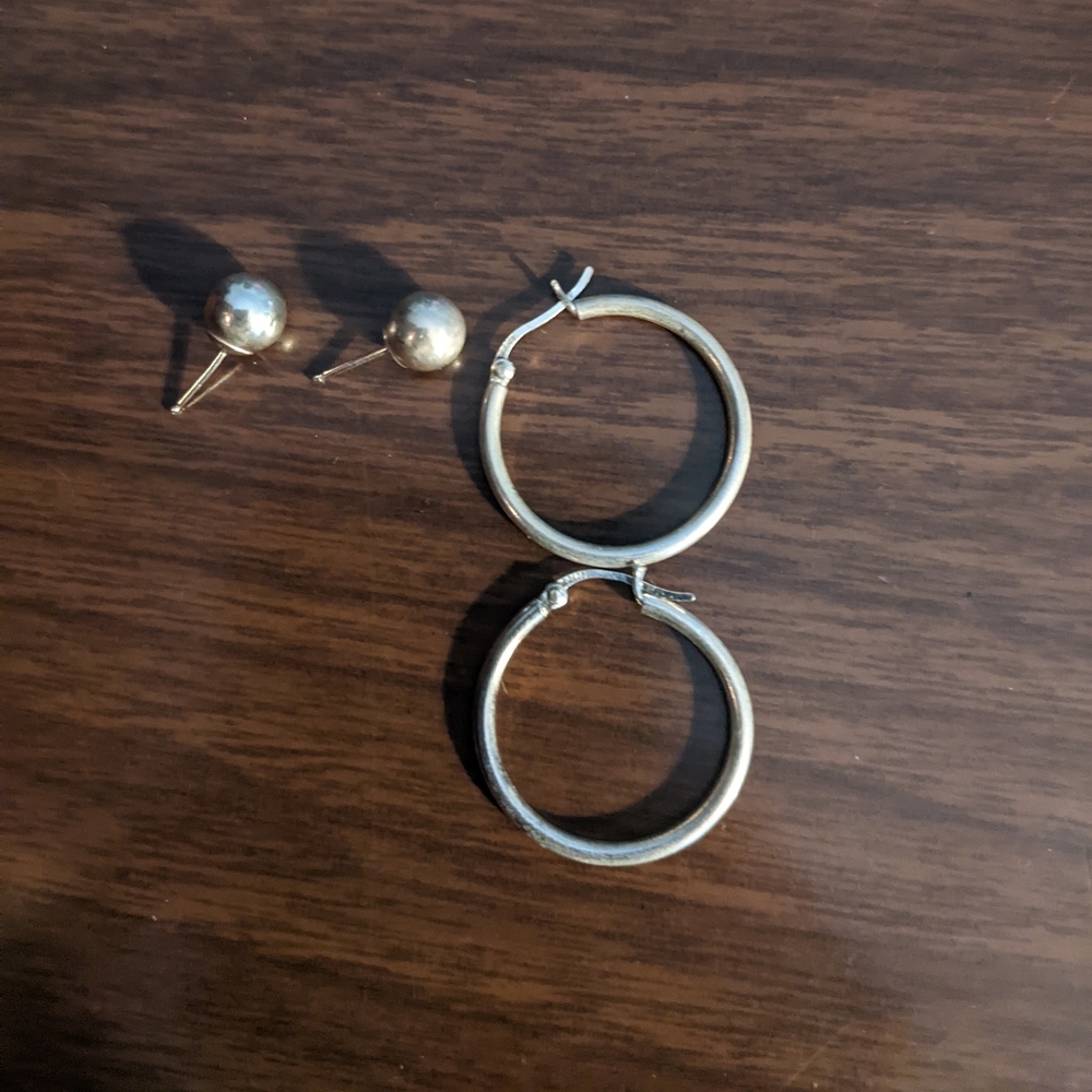 Sterling silver earrings 1" hoops. Large balls.